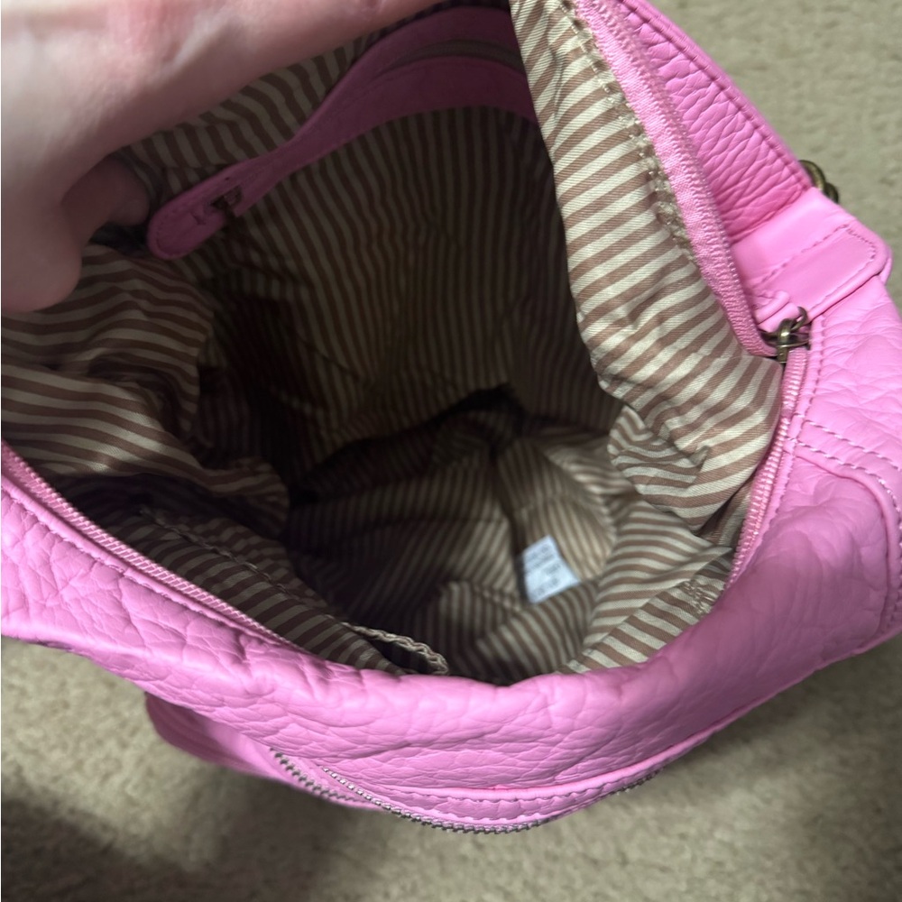 Ampere creations Pink vegan Leather Shoulder Bag - Picture 3 of 3